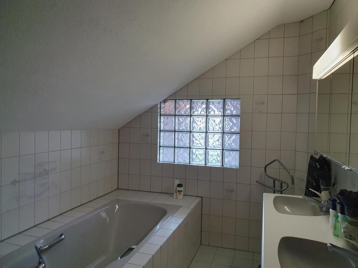 3 Bedroom Swiss House On 3 Floors Oberglatt Exterior photo